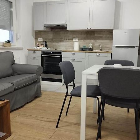 וואראז'דין Lovely Flat, City Center With Free Parking מראה חיצוני תמונה